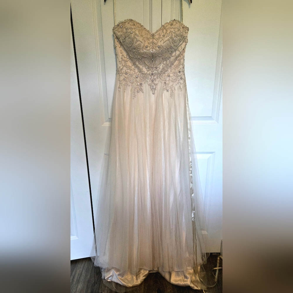 NWOT Sottero and Midgley Beaded Tulle Wedding Gown